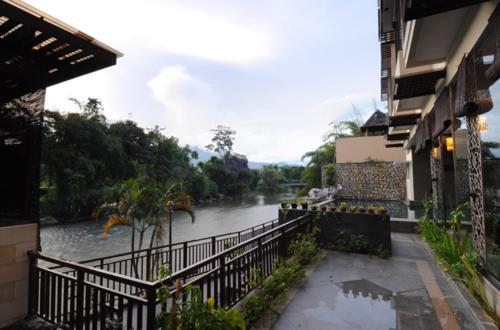 ลูตา รีสอร์ท โตราจา รานเตเปา ภายนอก รูปภาพ